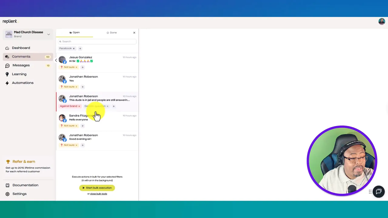 Filtering comments by platform (Facebook selected) in Replient